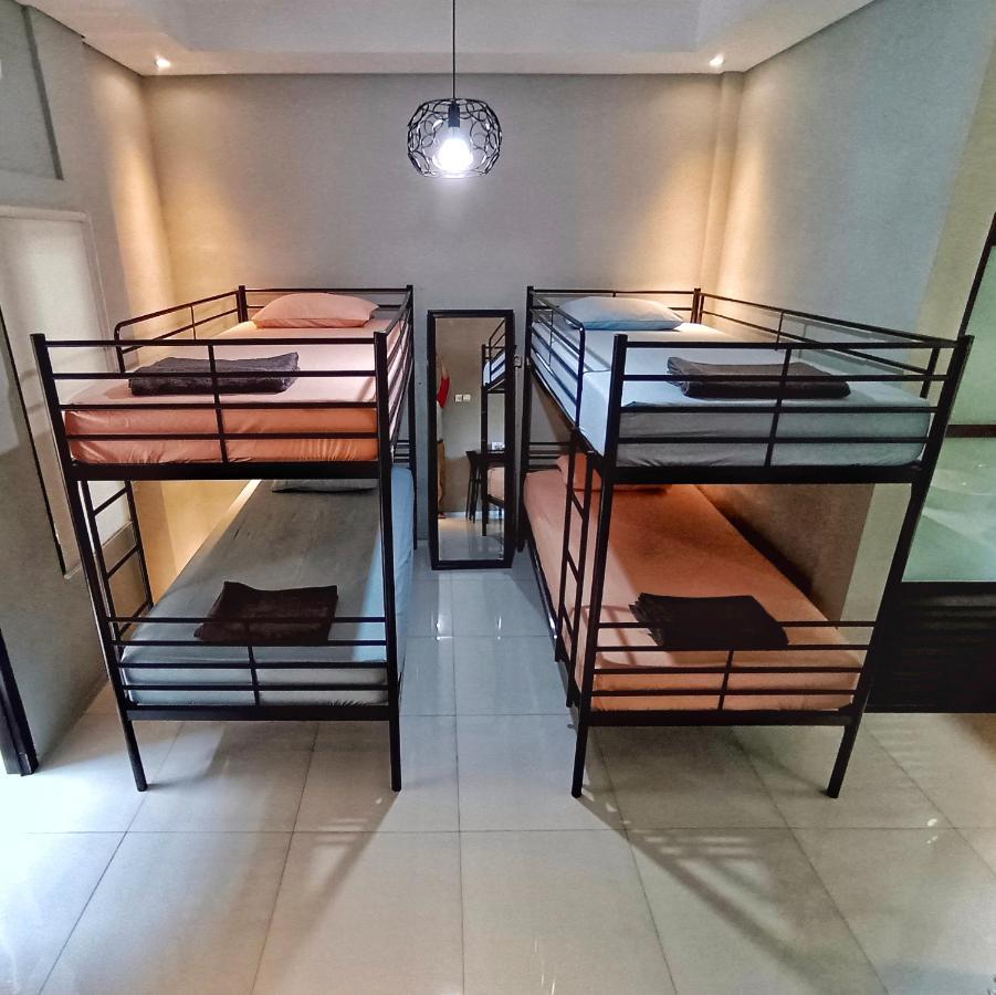 Sabi Guest House - Strategic Family -Married Couples Only- Hostel In Prawirotaman Jogjakarta Buitenkant foto